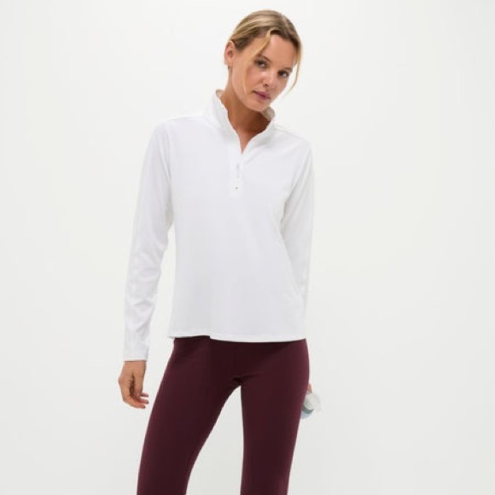 TNUCK SPORT
White Performance Jersey Carver Quarter Zip Tee‎ size small